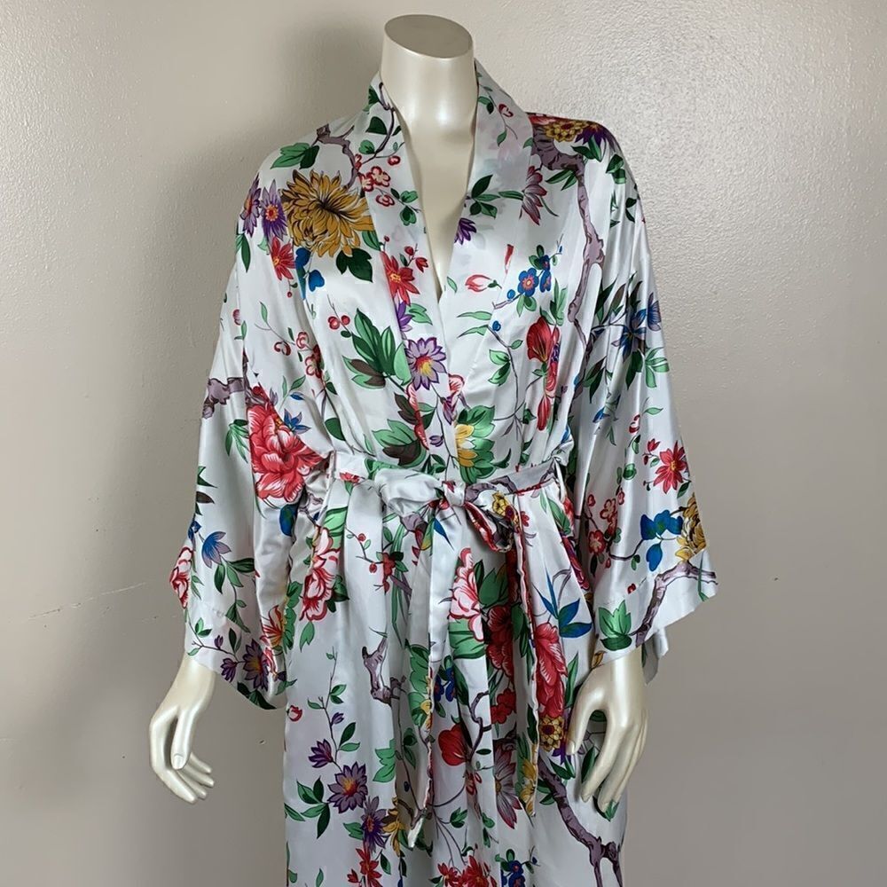 Women’s NATORI robe PETITE long floral silky beautiful - Picture 5 of 9
